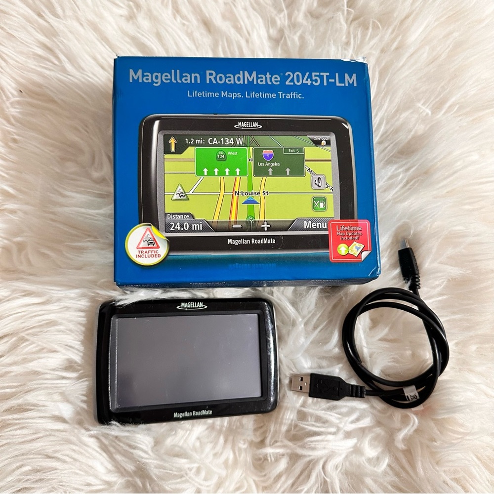 Magellan Roadmate 2045T-LM GPS Navigation
